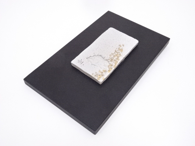 JAPANESE CERAMIC PLAQUE / MOUSE / BY SHO KATO